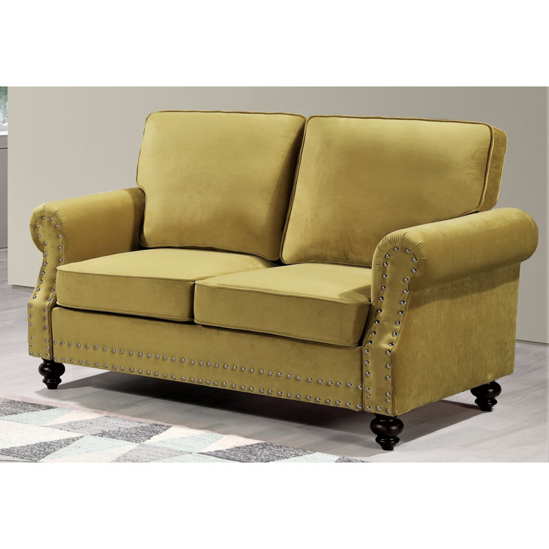 Causeuse en velours avec garniture cloutée, Velours jaune puissant