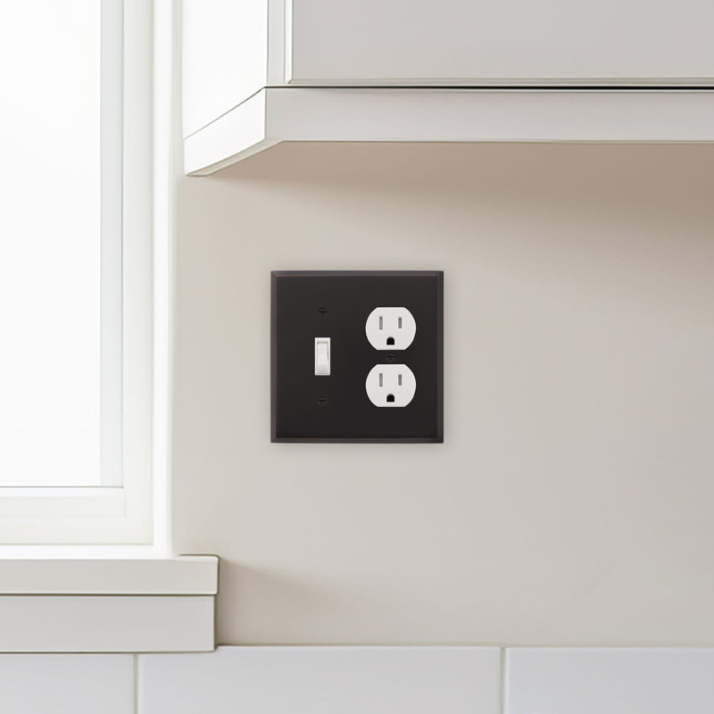 New York 2-Gang Duplex Outlet / Toggle Light Switch Combination Wall Plate, Timeless Bronze