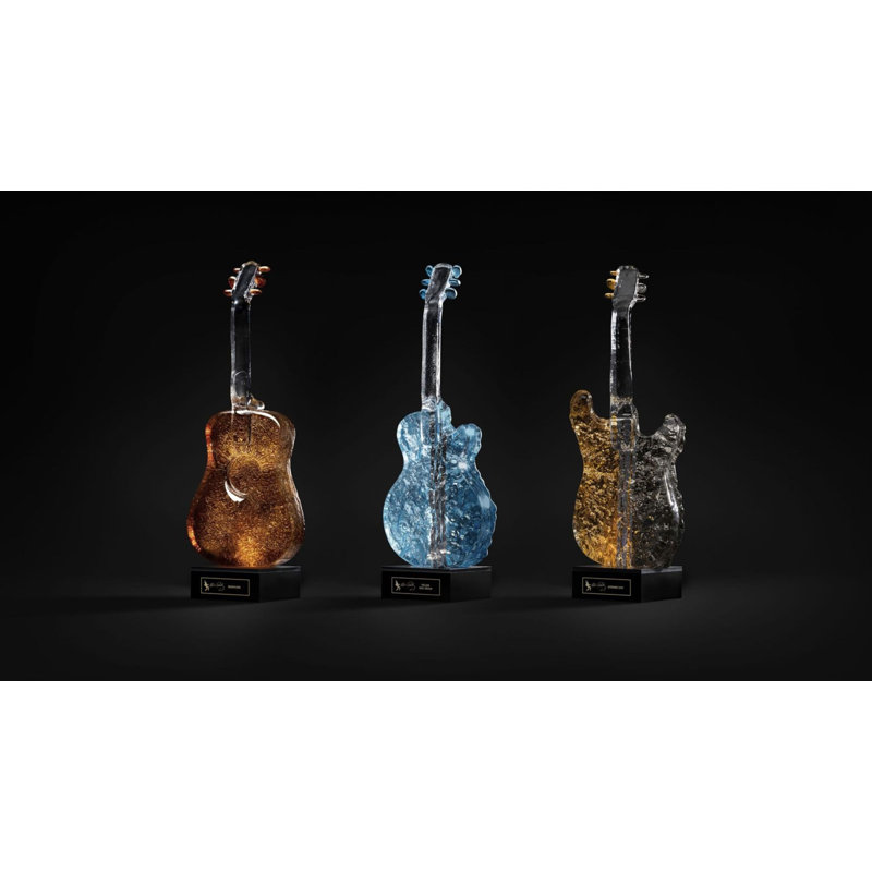 Elvis P Guitar Graceland Bronz