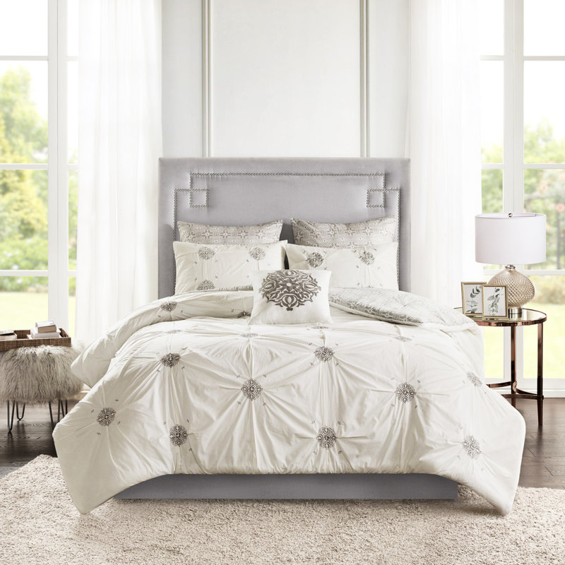 6 Piece Comforter Full/Queen - Reversible Cotton With Impressive Embroidery Vivid