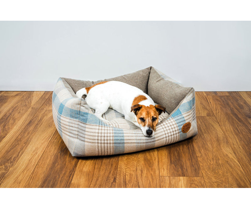 Angelica FAUX WOOL Pet Bed