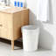 Poubelle en plastique (beige)-128796354