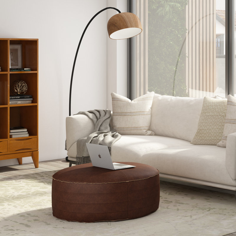 Pouf rond en cuir végétalien l 32 po Brody, Similicuir brun foncé vieilli