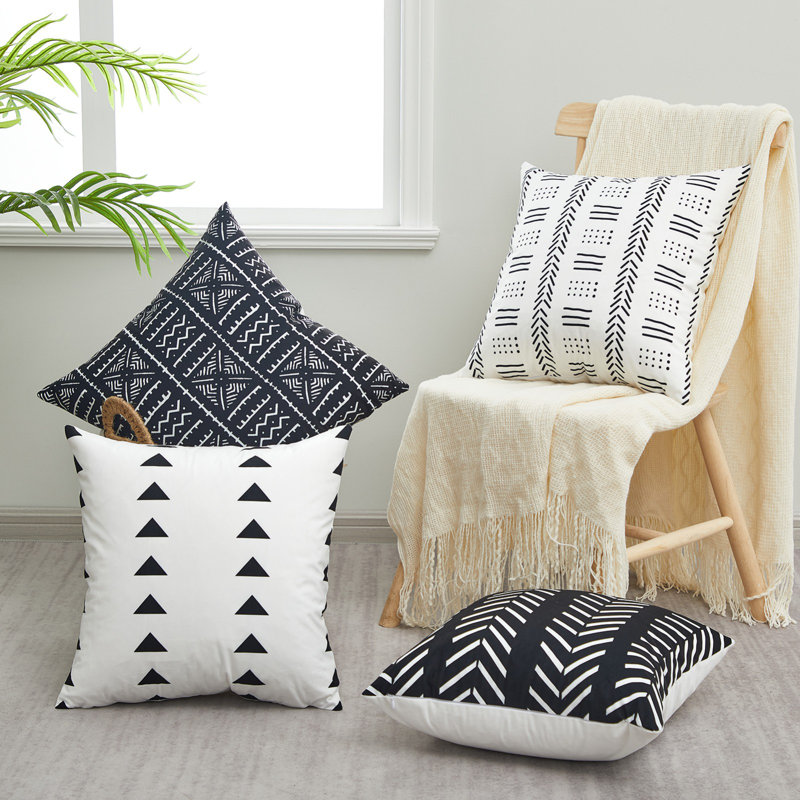 Lendsey Appliqued Outdoor Pillow Cover, Black
