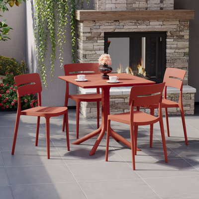 4-Person Outdoor Square Dining Set