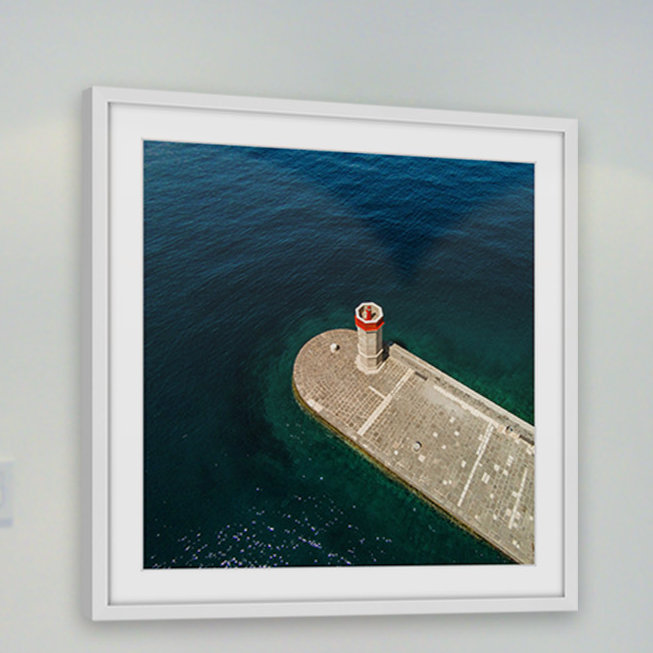 Single Picture Frame Print, 41 cm H x 41 cm W x 3.81 cm D