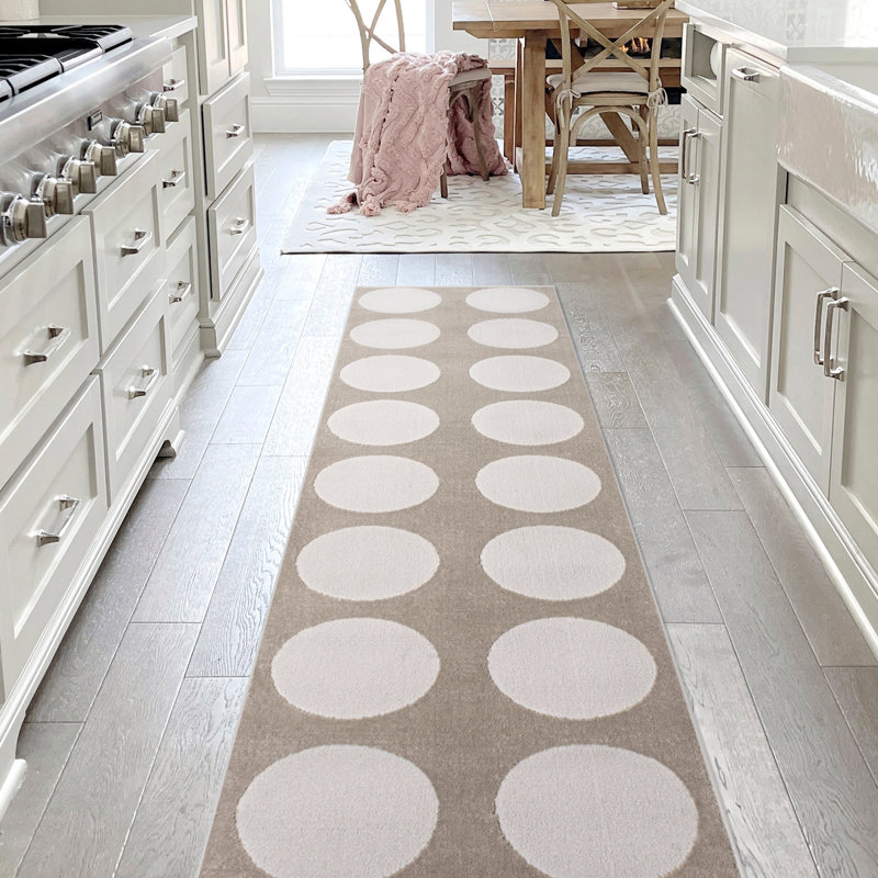Tapis beige / crème Edden, Tapis de couloir 2 pi x 8 pi