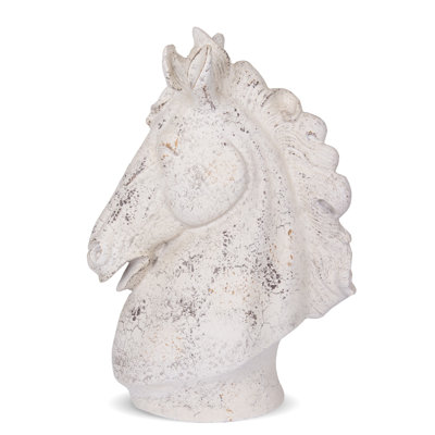 Figurines & Sculptures
