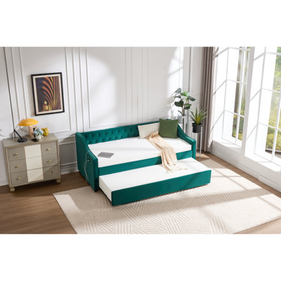 Lits simples en velours avec lit gigogne et peu encombrants, design moderne pour la maison