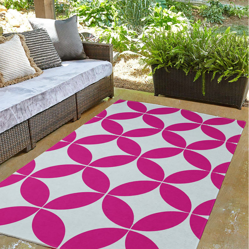 Borgwald Chenille Geometric Indoor Rug, Rectangle 5' x 7'