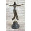 Tapanga Figurines et sculptures