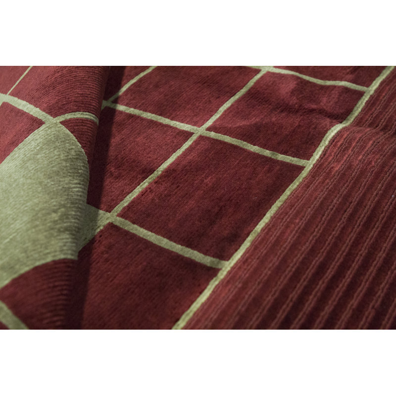 Himalayan Wool Geometric Area Rug in Rust