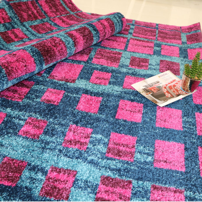 Tapis géométrique audacieux / neutre