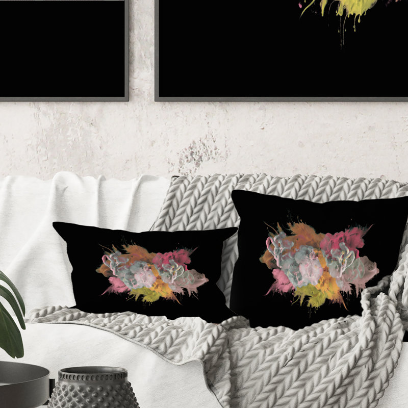 Rose et jaune, art liquide abstrait - coussin décoratif imprimé moderne, 18 po x 18 po