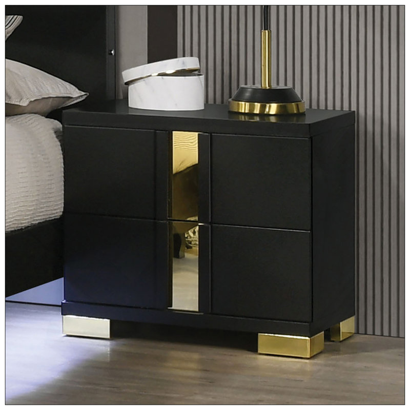 Élégante table de chevet avec des pieds en métal, parfait pour un décor de chambre à coucher élégant et de rangement.
