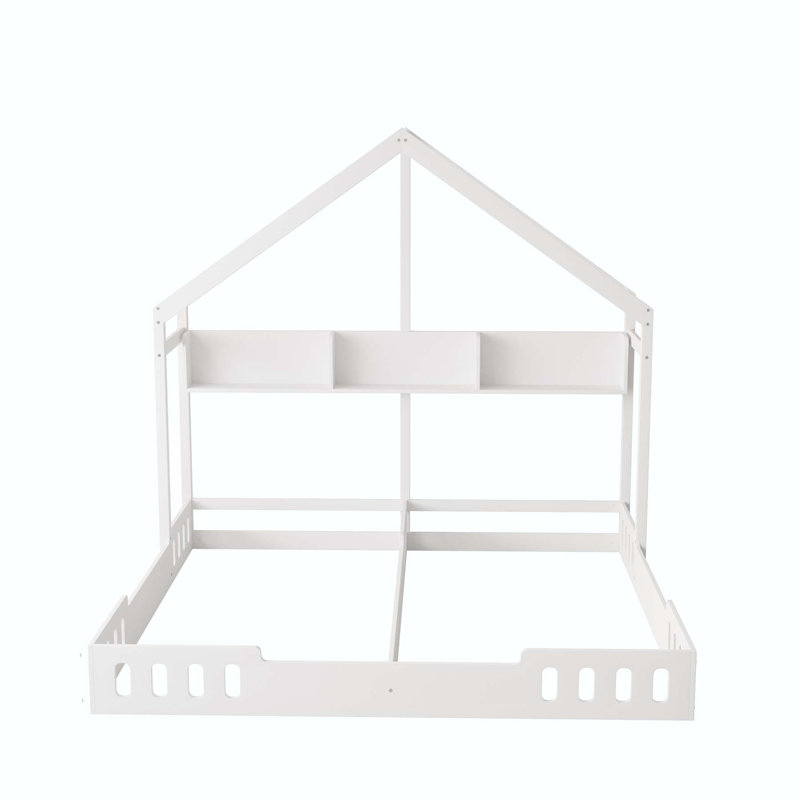 Lit plateforme simple en bois avec deux lits partagés et tablettes