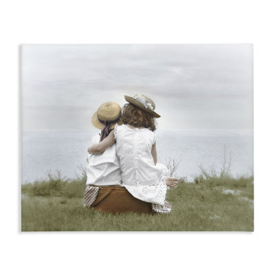 «Friends By The Ocean», conception par Kendra Dew