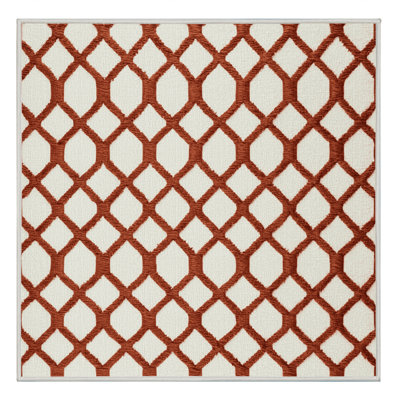 Tapis beige en treillis lavable à la machine