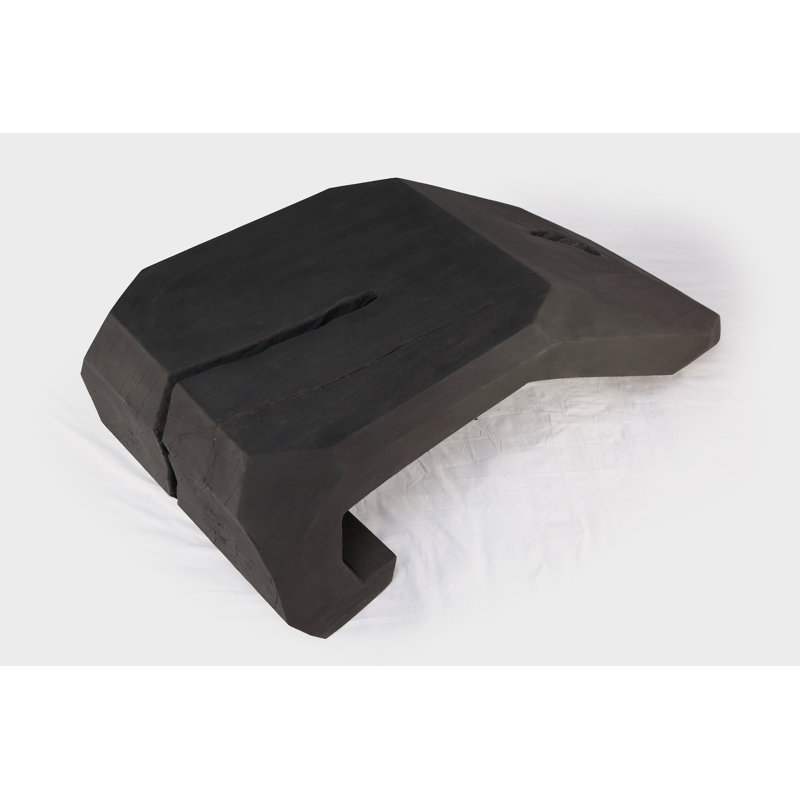 Table basse en bois massif