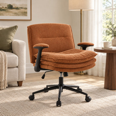 Chaise de bureau Wyrick à jambes croisées avec accoudoirs relevables, chaise de coiffeuse large et croisée, chaise de bureau pivotante ergonomique à roulettes pour bureau à domicile - Orange