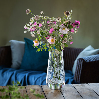 Dartington Crystal Bloom Floral decorated 26cm Indoor / Outdoor Table Vase