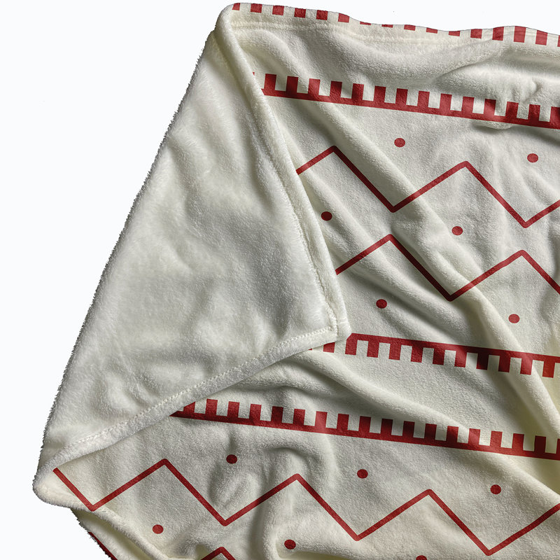 Couverture en molleton Mudcloth, L 50 po x L 60 po, Rouge Ligonberry
