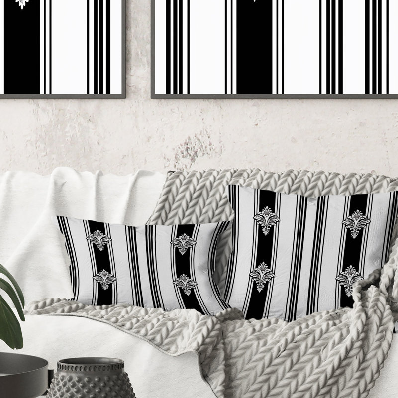 Motif de rayures noires et blanches I - Coussin décoratif moderne, H 16 po x l 16 po