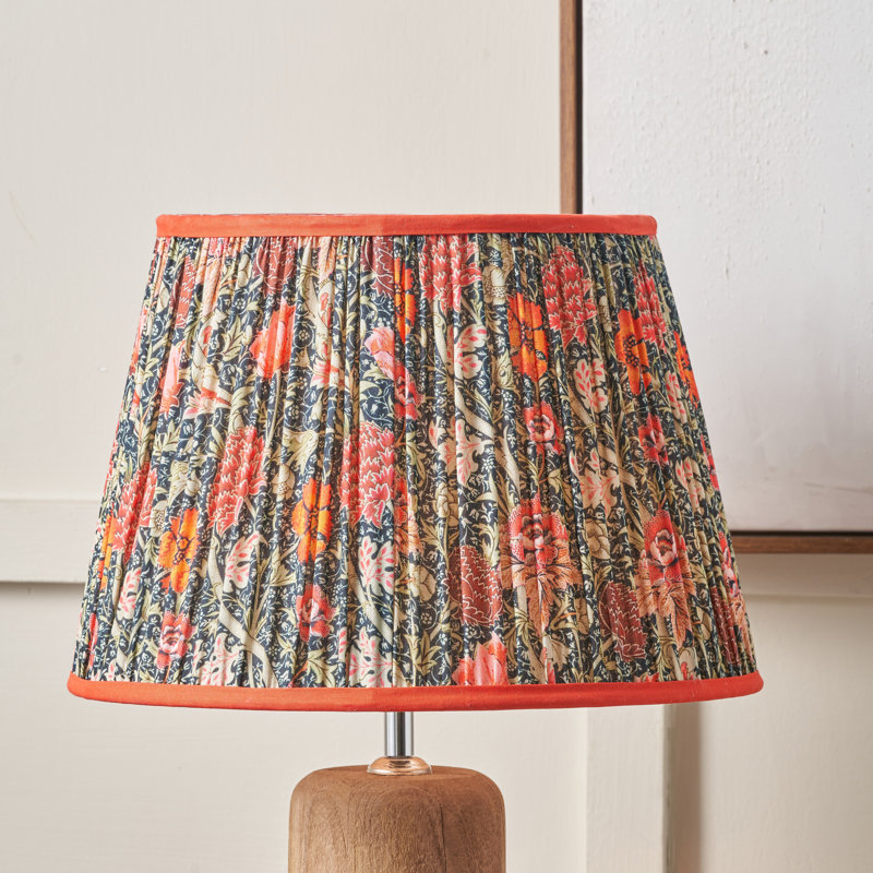 Empire Cotton Lamp Shade ( Uno ) in Red, 18" H x 25" W x 25" D