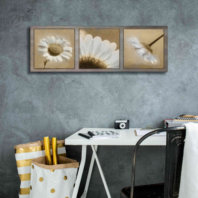 " Daisy Trio " by Lori Deiter