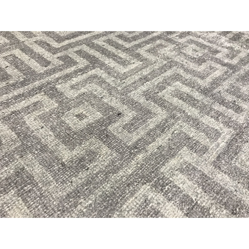Hand-Knotted High-Quality Beige Area Rug