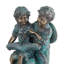 Statue de fille et de garçon lecture conjointe Yadiel
