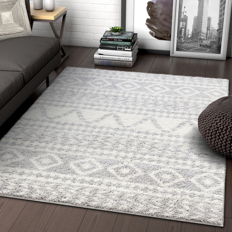 Tapis gris Marandia, Rectangle 5 pi 3 po x 7 pi 3 po