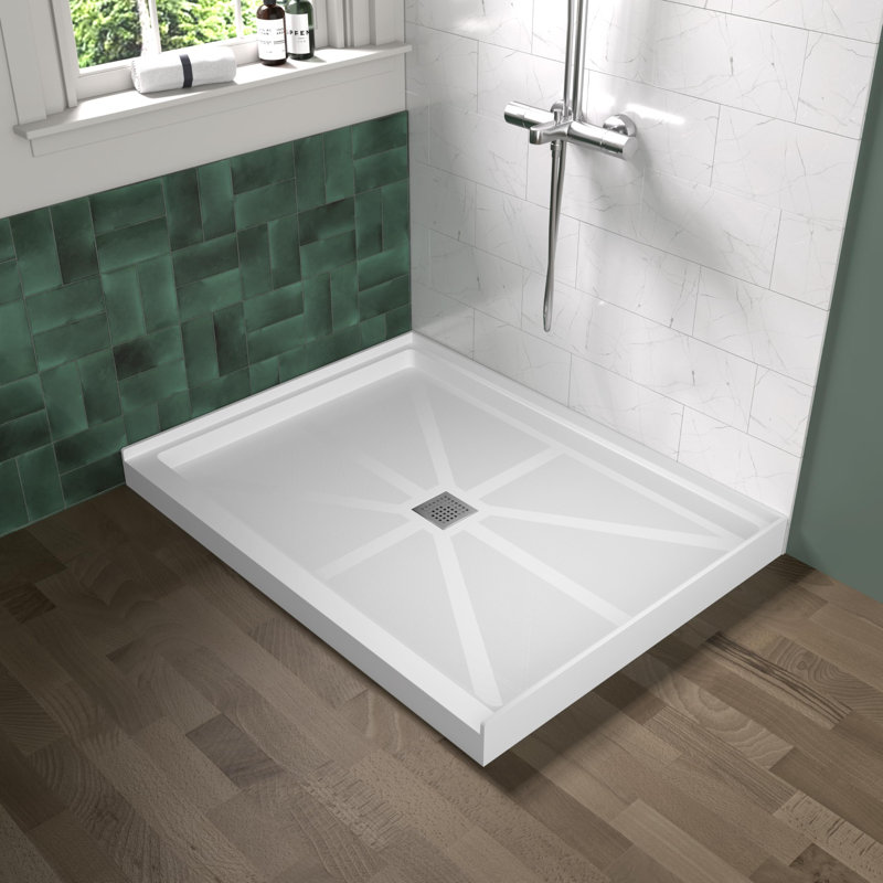 Base de douche 48 po L 48 po x l 36 po x H 4 po à simple seuil avec drain central et surface antidérapante pour salle de bain, blanc