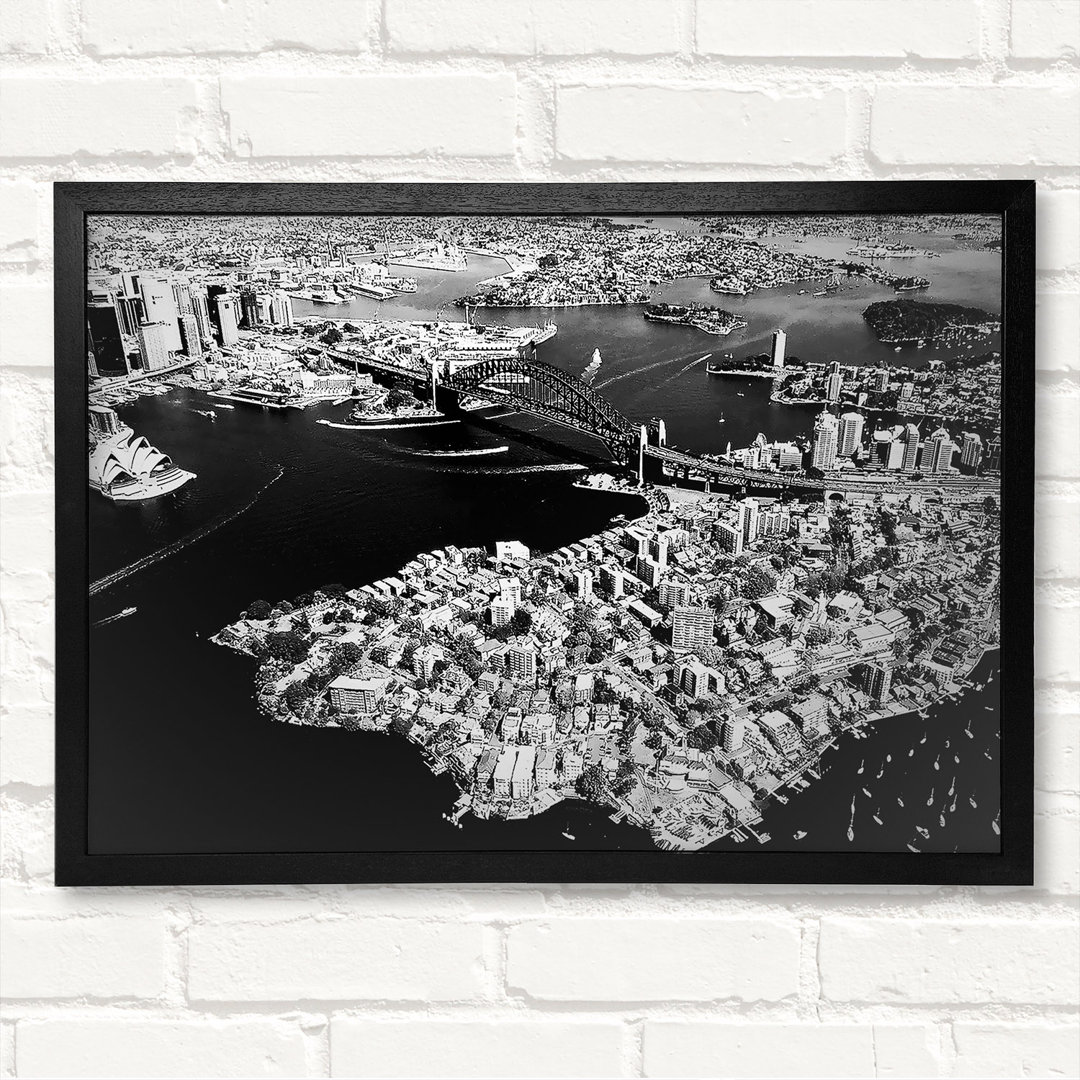 Sydney Harbour Bridge Ariel View B N W - Closed Corner Frame Kunstdrucke auf Holz