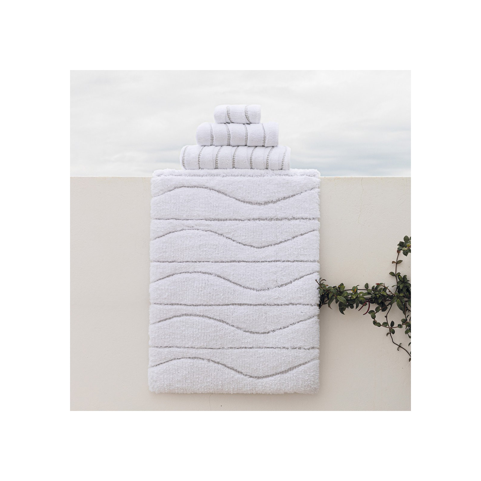 Opera Cotton Blend Non-Slip Bath Rug, 20" W x 31" L, White