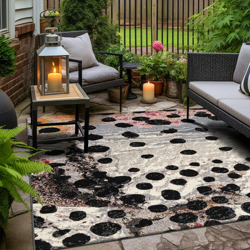 Keazia Indoor/Outdoor Area Rug, Square 10'