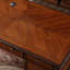 Bureau d'écriture avec tiroirs Brownness