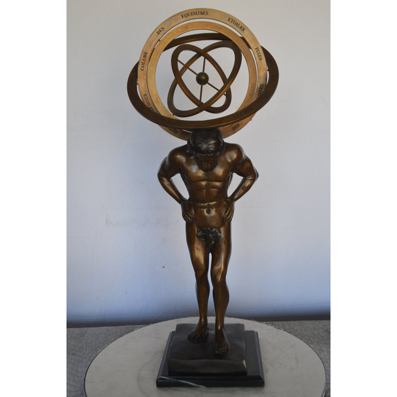 Statue en bronze d'un homme avec un cadran solaire sur le dos Thoman - Taille: L 14 po x l 12 po x H 35 po.