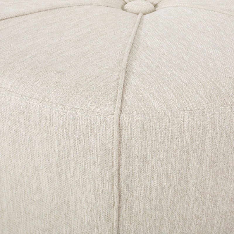 Repose-pieds beige raffiné avec revêtement l 28,02 po x P 28,02 po x P 16,88 po. Élégant revêtement pour chambre à coucher, l 27,5 po x P 27,5 po