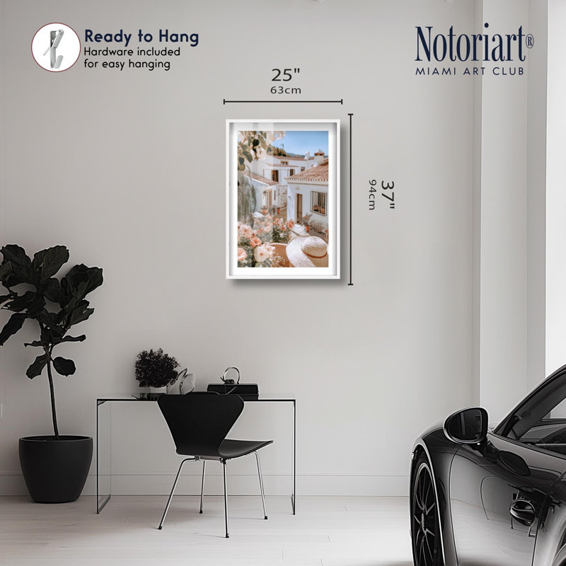 «Roses Courtyard Shadowbox Print» par Notoriart, H 37 po x l 25 po, Blanc
