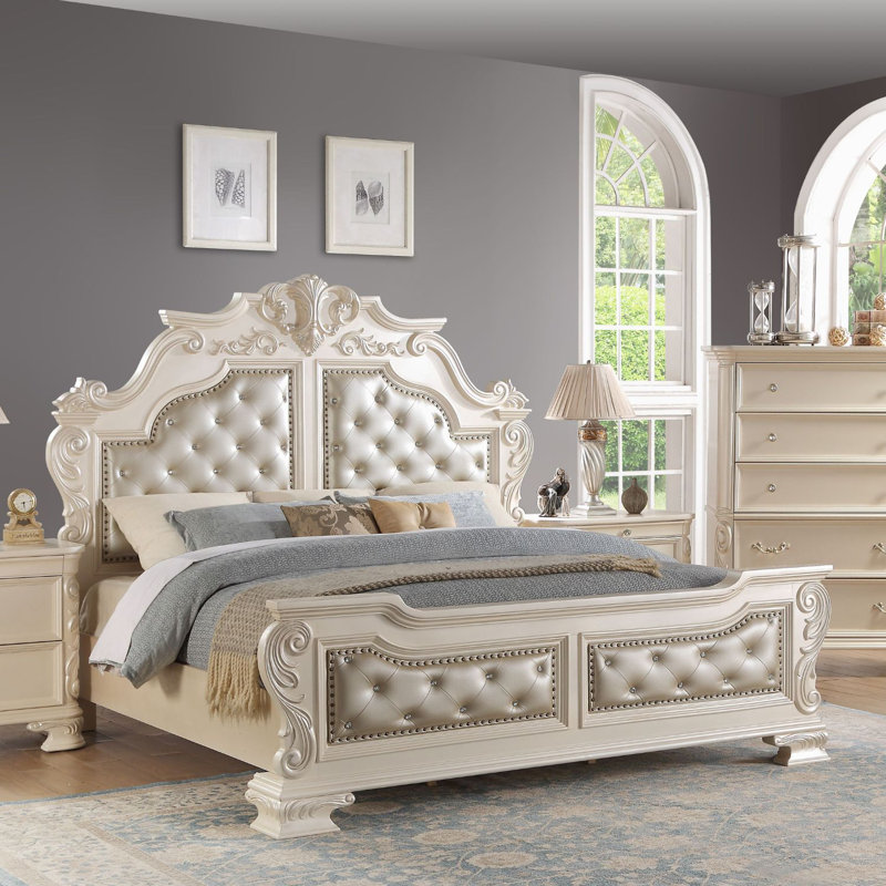 Ensemble de chambre à coucher tapissier Ludwika, Grand lit