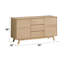 Desserte en chêne - Mobilier de salle à manger fonctionnel. Tiroir 3/4 avec extension. Doublé de feutre pour l'article. Fabriqué à partir de bois. Tablette spacieuse. Desserte en bois synthétique. 18 po de profondeur, 55 po de largeur, 30 po
