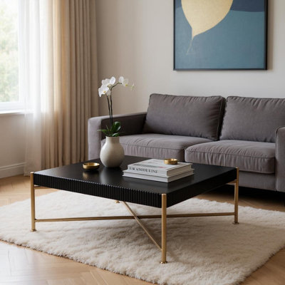 Table basse carrée 42 "en bois massif noir et doré et acier
