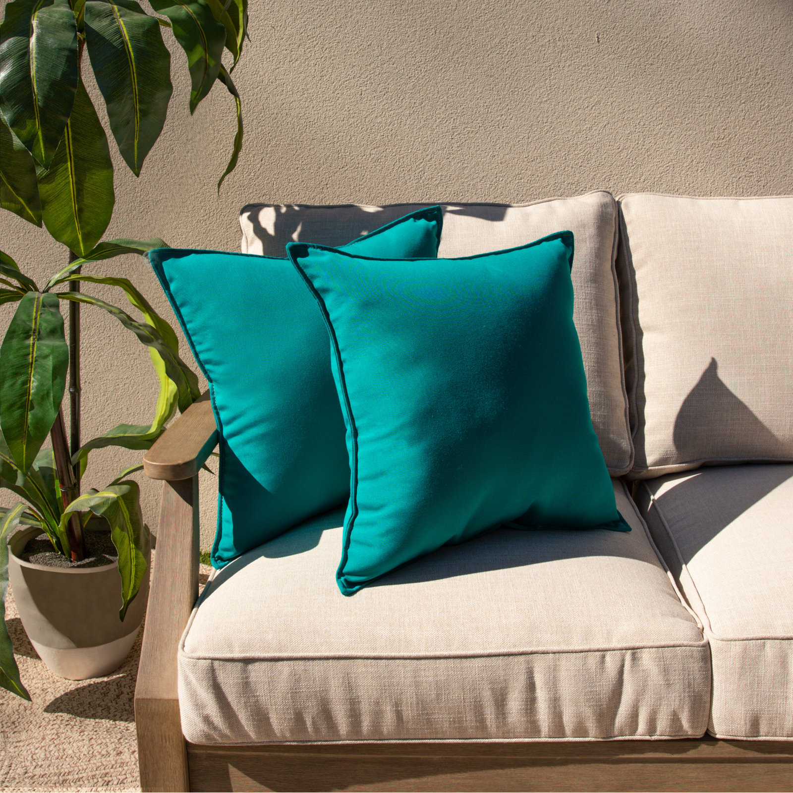 Everton 20" x 20" Sunbrella® Throw Pillow, Teal