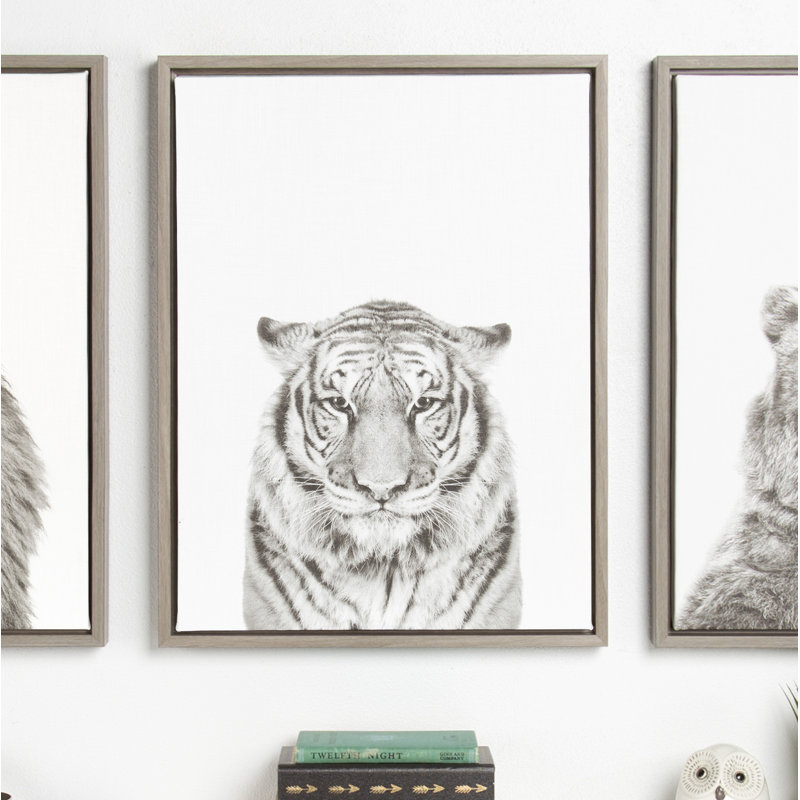 «Tiger» par Simon Te of Tai, reproduction d'art sur toile encadrée, H 24 po x l 18 po, Blanc / Gris