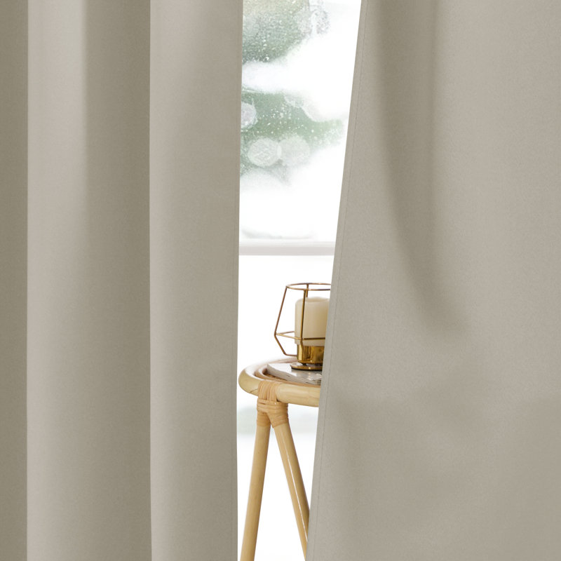 Rideaux obscurcissant avec œillets Snellville (ensemble de 2), Sable, L 52 po x L 95 po