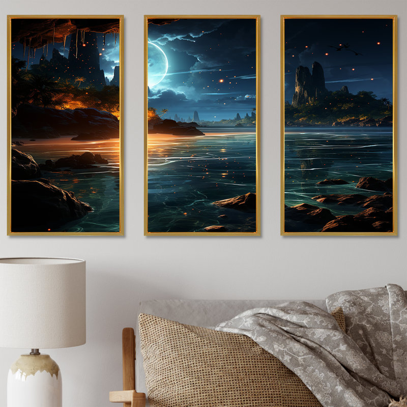 Mystic Tropical Beach Moonlight IV - Art mural plage, Cadre flottant doré, H 28 po x l 36 po x P 1 po