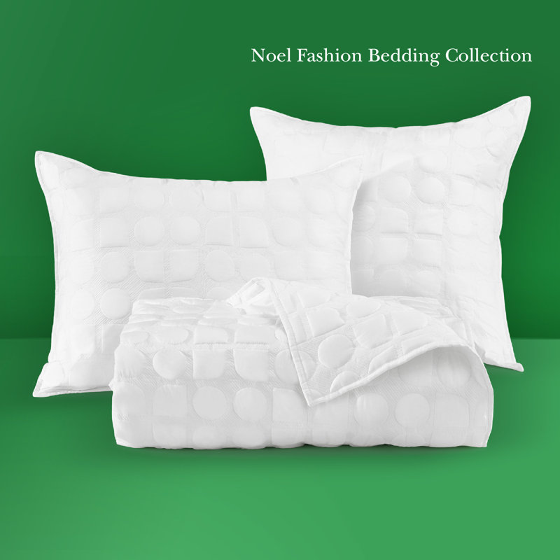 Noel Quilt, Queen Quilt + 2 Shams