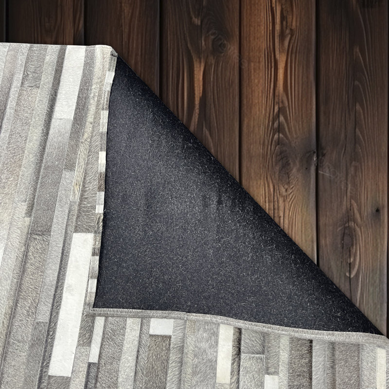 Tapis géométrique moderne en peau de vache gris et beige, Rectangle 8 pi x 10 pi
