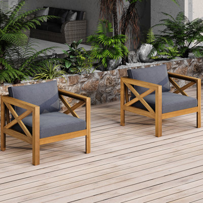 Fauteuil club en bois avec finition et sièges ergonomiques et confortables pour les patios extérieurs Coussins gris foncé, finition, rassemblements sur les terrasses